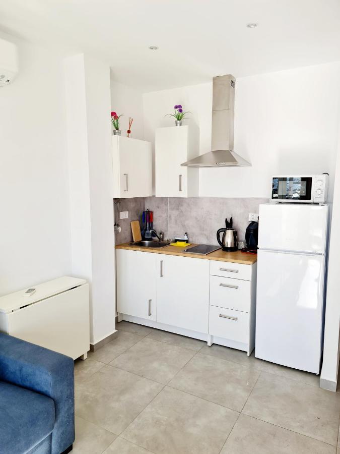 Estudios Tisifone La Cala Del Moral Bagian luar foto